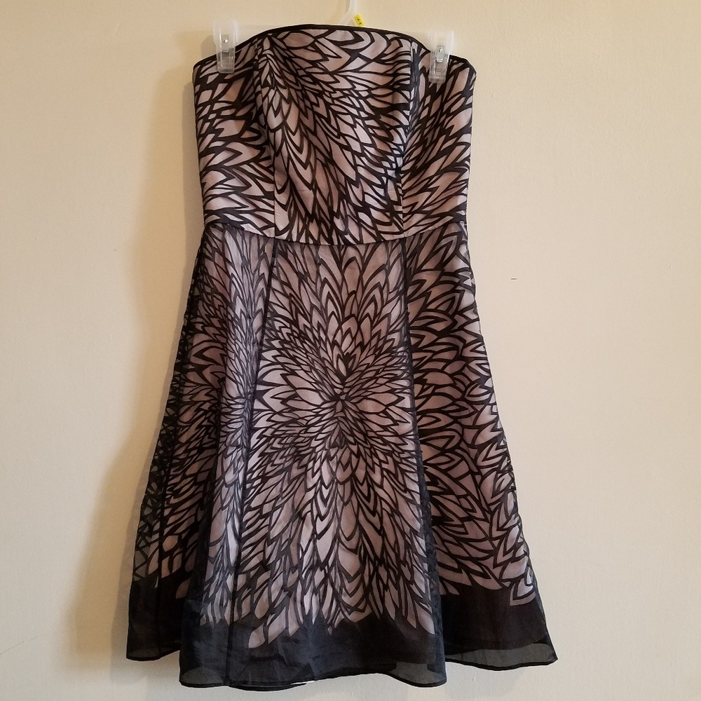 WHBM Gorgeous Black & Tan Strapless Dress